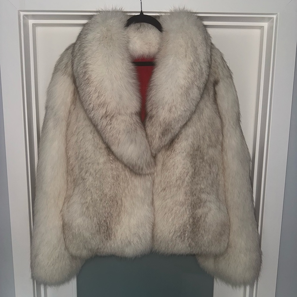 Flawless Blue Fox Fur Coat! - Picture 2 of 8